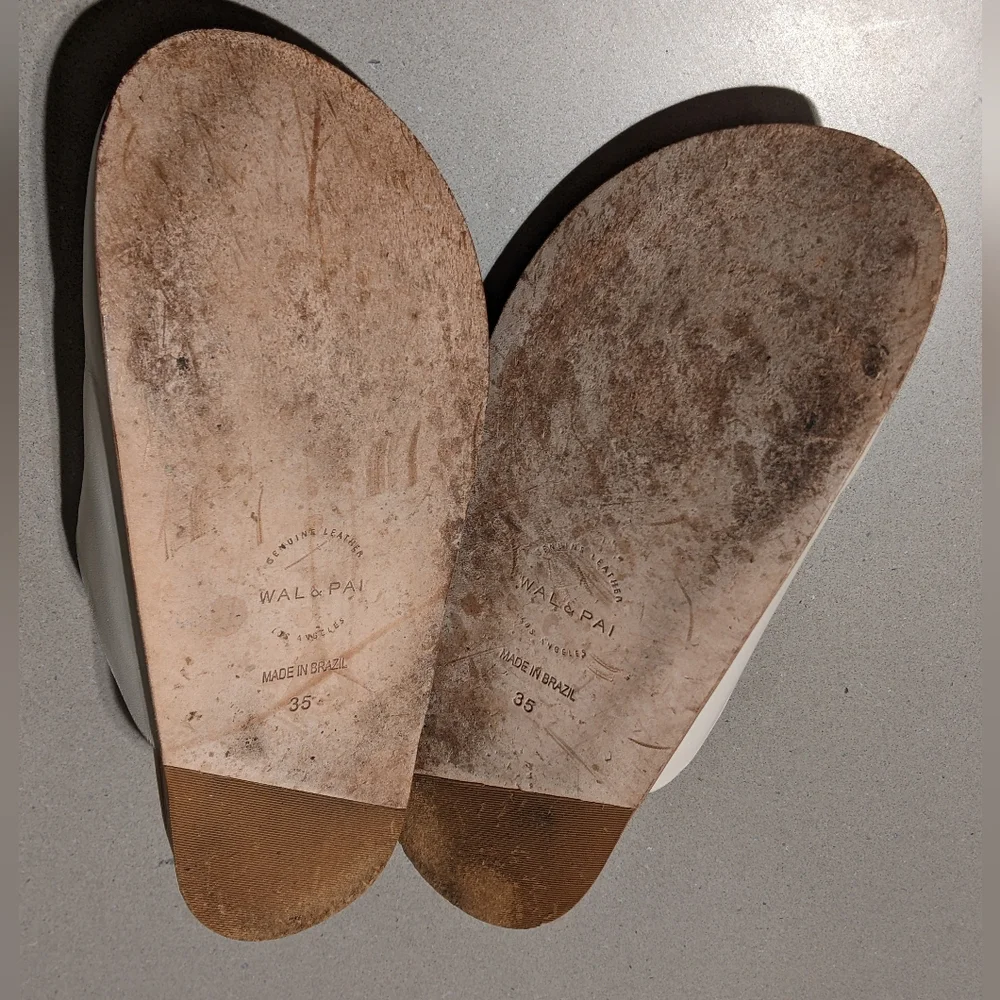 Wal & Pai - Ogdenclogs Slip-On Mules | Ivory | Size 35 (Size 5 U.S.) - Picture 15 of 16